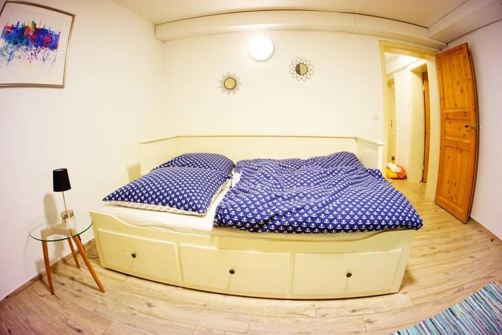 Gemuetliche 3-Zkb Wc Souterrainwohnung In Bestlage 함브루크 외부 사진