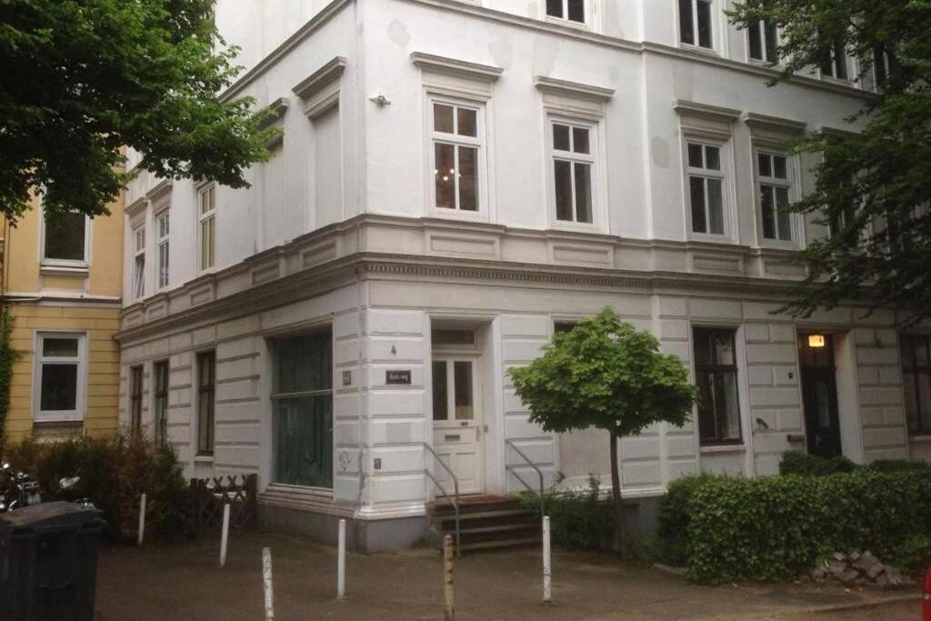 Gemuetliche 3-Zkb Wc Souterrainwohnung In Bestlage 함브루크 외부 사진