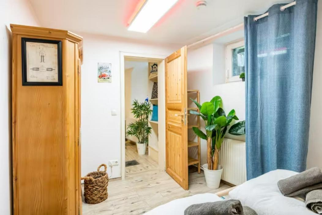 Gemuetliche 3-Zkb Wc Souterrainwohnung In Bestlage 함브루크 외부 사진